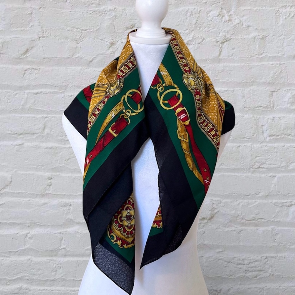 Vintage Square Gold Luxury Hardware Print Pattern Scarf 30" x 30" - Picture 13 of 13